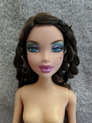 2007 Barbie My Scene Street Sweet Delancy Doll Two Tone Hair Beauty Mark