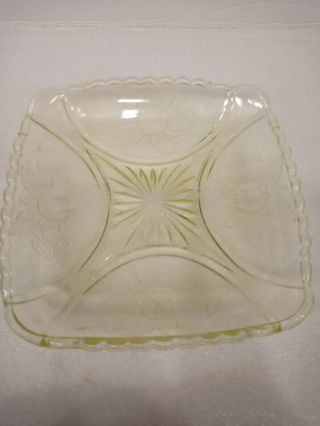 Vintage Yellow Depression Vaseline Glass Plate With Flowers