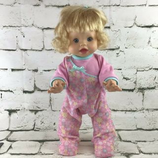 Fisher Price Little Mommy Walk & Giggle Interactive Talking Baby Doll Mattel ‘06 2