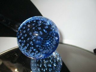 BLUE KOSTA BODA CONTROLLED BUBBLE BUD VASE PAPERWEIGHT BALL BASE 3