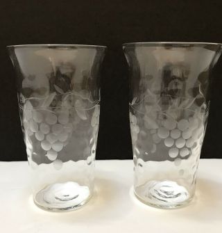 Vtg Set 2 Clear Etched Juice Glasses Dot Or Raindrop? Optic Grape Vine