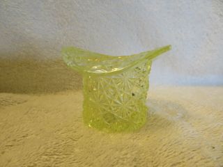 Vintage Fenton Art Glass Daisy And Button Yellow Vaseline Top Hat