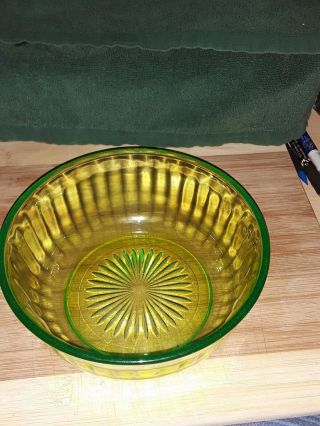Vintage Green Depression Etched Uranium Glass Bowl (glows)