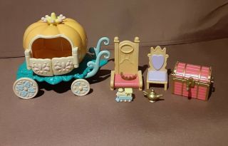 Epoch Sylvanian Families Calico Critters Misty Forest Pumpkin Carriage/