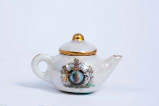 Dollhouse Miniatures English R.  M.  Queen Elizabeth Ii Commemorative Teapot