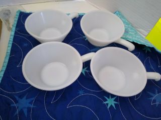Set Of 4 Vintage White Anchor Hocking 11 Oz.  Soup/cereal Bowls W/ Handles - Euc