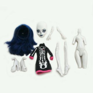 W9177 Monster High Create A Monster Skeleton Bones Doll 2011 Retired