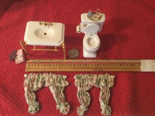 Dollhouse Miniatures Porcelain Bathroom Sink And Toilet With Curtains