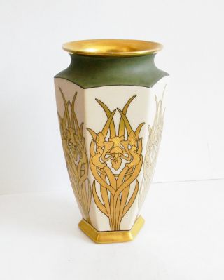 Bernardaud and Co Limoges vase art deco gold iris design 2