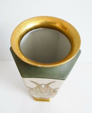 Bernardaud and Co Limoges vase art deco gold iris design 3
