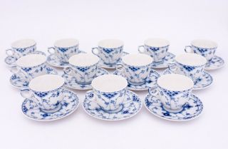 12 Cups & Saucers 756 - Blue Fluted Royal Copenhagen - Half Lace - 1st Quality 3
