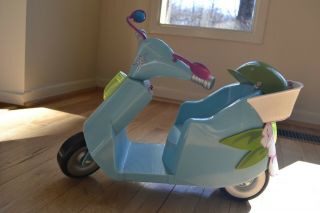 American Girl Doll - Island Scooter Set With Helmet (retired)