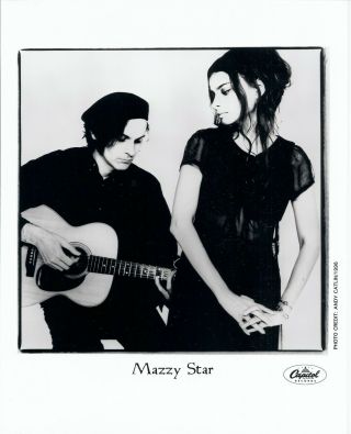 Mazzy Star,  Classic Official 8x10 Press Photo Hip Record Company Portrait 1996
