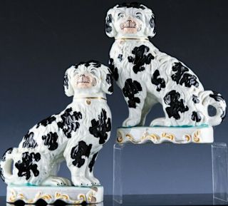 Rare Pair C1850 Staffordshire King Charles Spaniels Pipe Smoking Dogs Figures