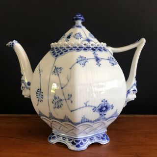 Royal Copenhagen Fluted Full Lace Teapot & Lid Blue White W Gargoyles
