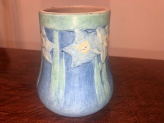 Newcomb College Pottery Vase - Daffodils - 1921 - Joseph Meyer & Sadie Irvine 2