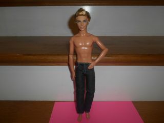 Mattel 2009 Barbie Ken Doll Articulated Poseable Rooted Blonde Hair Blue Eyes