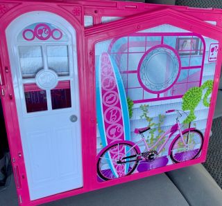 Mattel 2009 Barbie Glam Vacation Beach House - Fold Out N 