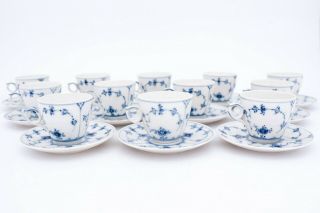 12 Cups & Saucers 80 - Blue Fluted Royal Copenhagen - Plain Lace - 1:st Quality
