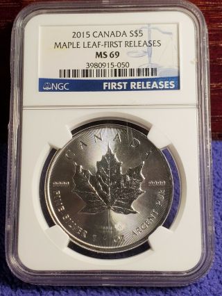 2015 Canada $5 Maple Leaf 1 Ounce.  9999 Silver Ngc Ms 69 First Releases