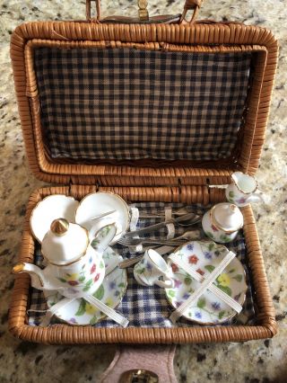 Reutter Porcelain Dollhouse Miniature Tea Set Picnic Basket Floral Print