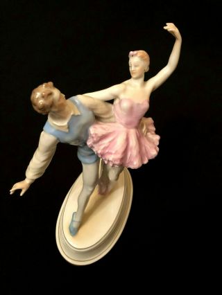Herend Porcelain Handpainted Rare Dancing Couple " Amorou Philtre " Figurine 5861