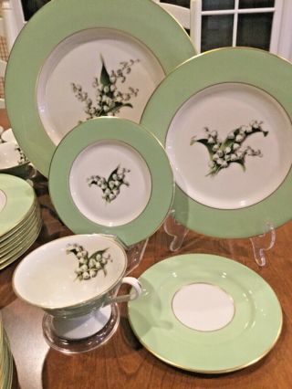 8 Fine Arts China Green Gold Lily Of The Valley 5 - Piece Place Setting Springtime