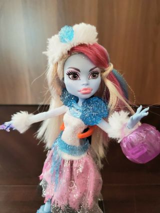 Monster High Doll Abbey Bominable Ghouls Rule Daughter Of The Abominable Snowman