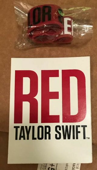 Red Album Taylor Swift Collectibles Set