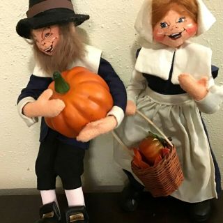 2005 Annalee Dolls Thanksgiving Pilgrim Man & Woman With Pumpkin Basket