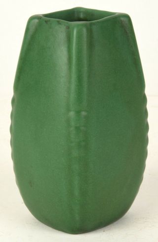 WELLER POTTERY BEDFORD MATTE GREEN ARTS AND CRAFTS 5.  5 
