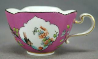 Meissen Hand Painted Kakiemon Birds Floral Pink Quatrefoil Tea Cup Circa 1820