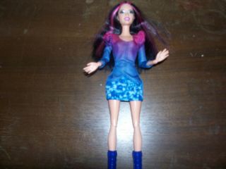 Barbie Raquelle Fashionistas Black Pink Hair Articulated Joints Outfit