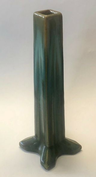 EARLY FULPER BUD VASE SQUARE FOOTED RARE GREEN WITH CRYSTALLINE GLAZE 2