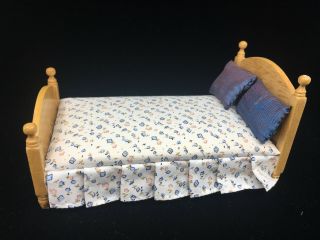 Twin Bed Bedroom Blanket Pillows Blue Dollhouse Doll House Blonde Light Wood 3