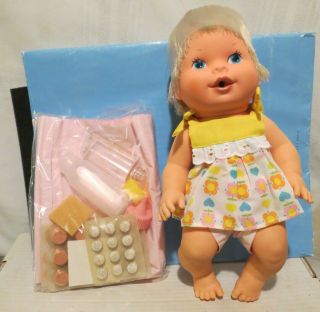 Vintage 1978 KENNER Baby Wet and Care and GREAT SHAPE 2