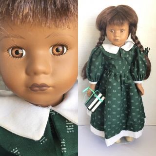 Seymour Mann 16 " Porcelain Doll Native American Green Dress 1993 W/stand Vintage