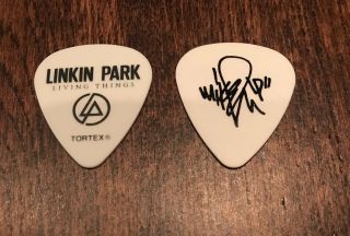 Linkin Park - Mike Shinoda Signature Guitar Pick 2012 Tour Living Things White