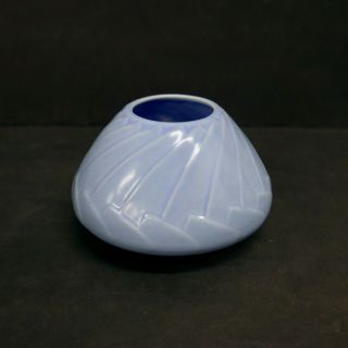 Jane Bennison Pottery For Vernon Kilns Small Pinecone Vase
