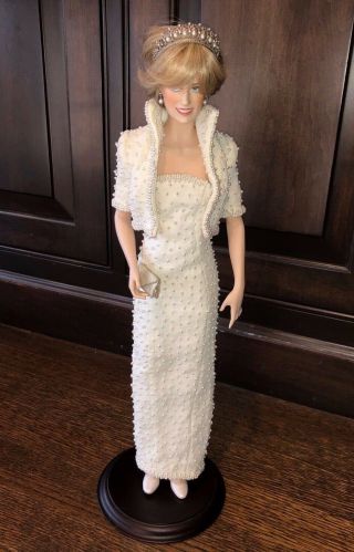 18 " Franklin Princess Diana White Pearl Evening Dress,  Jacket,  Tiara