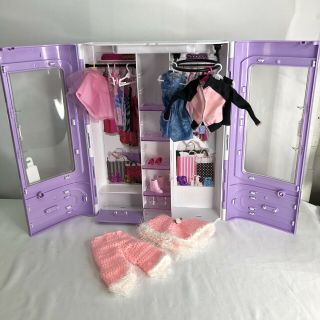 Barbie Closet Wardrobe Carrying Case Mattel 2015 Plus Clothes,  Shoes,  Sungla