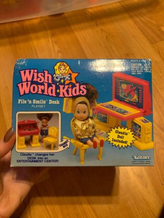 Wish World Kids File ‘n Smile Desk