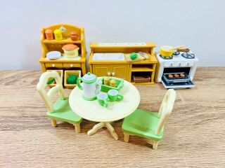 Sylvanian Families Country Kitchen Dining Table Stove Oven Tea Plates Food Set