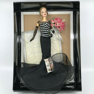Barbie Doll 40th Anniversary Collectors Edition 1999 Box Mini Doll Bouquet Cert