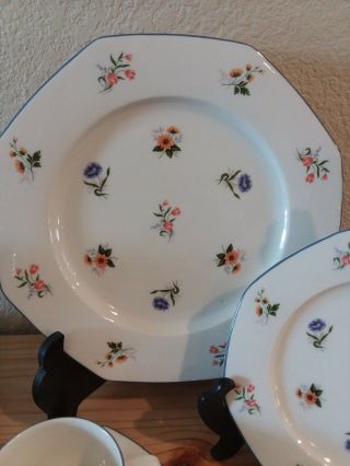 20 pc WEDGWOOD SPRINGTIME Ivory China Service for 4 Dinner Plates 2