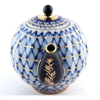 Russian Imperial Lomonosov Porcelain Teapot " Cobalt Net ".