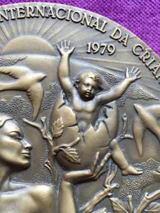 antique and rare bronze medal of international child year 1979 3