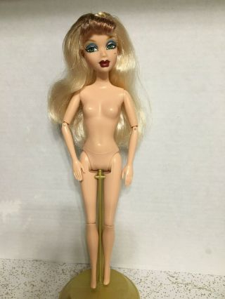 Barbie My Scene Delancey Doll Green Eye Highlighted Hair Bangs Articulated Joint