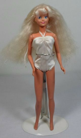 Hasbro Vtg 1988 Sindy 12  Blonde Hair Doll W/ Outfit Fashions