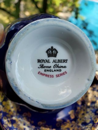 GORGEOUS Vintage Royal Albert Teacup & Saucer Wide Mouth Heavy Gold Empress 3